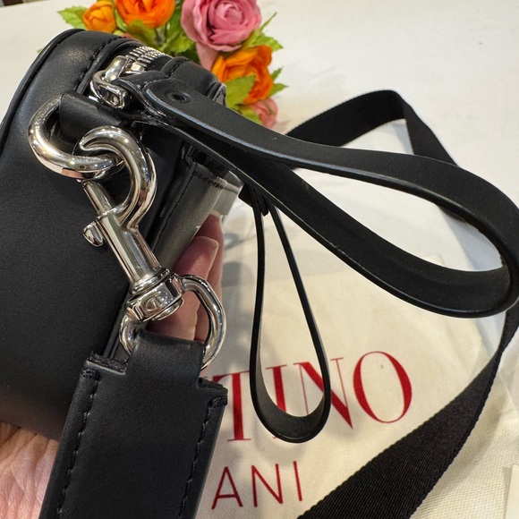 New & Authentic Valentino Garavani crossbody/belt bag - Picture 8 of 13